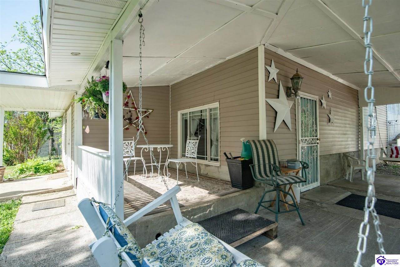 1543 Jim Clark Road, New Haven, KY 40051