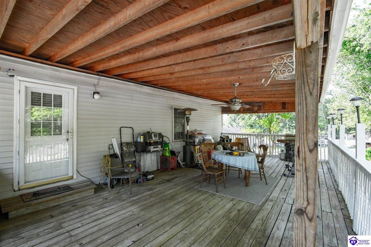 1543 Jim Clark Road, New Haven, KY 40051
