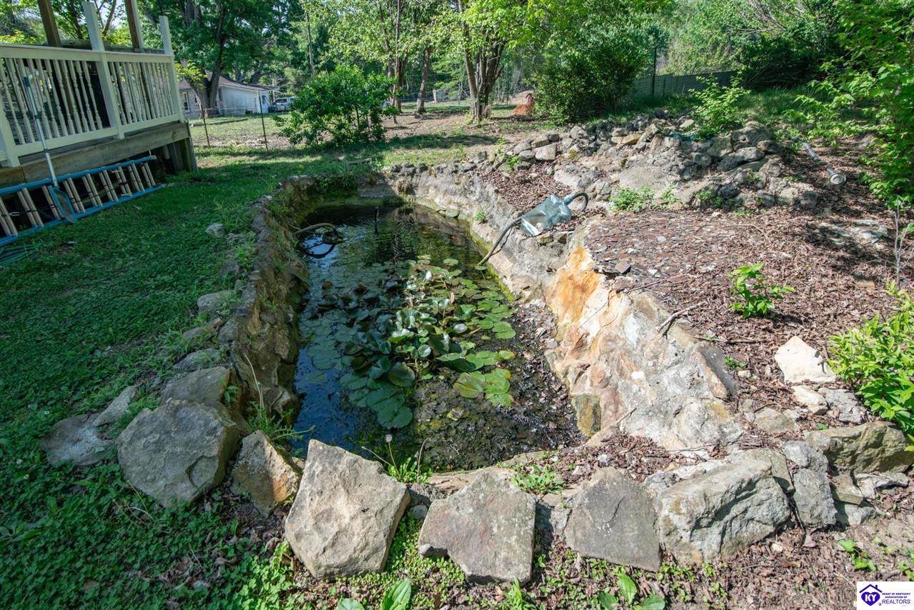 1543 Jim Clark Road, New Haven, KY 40051