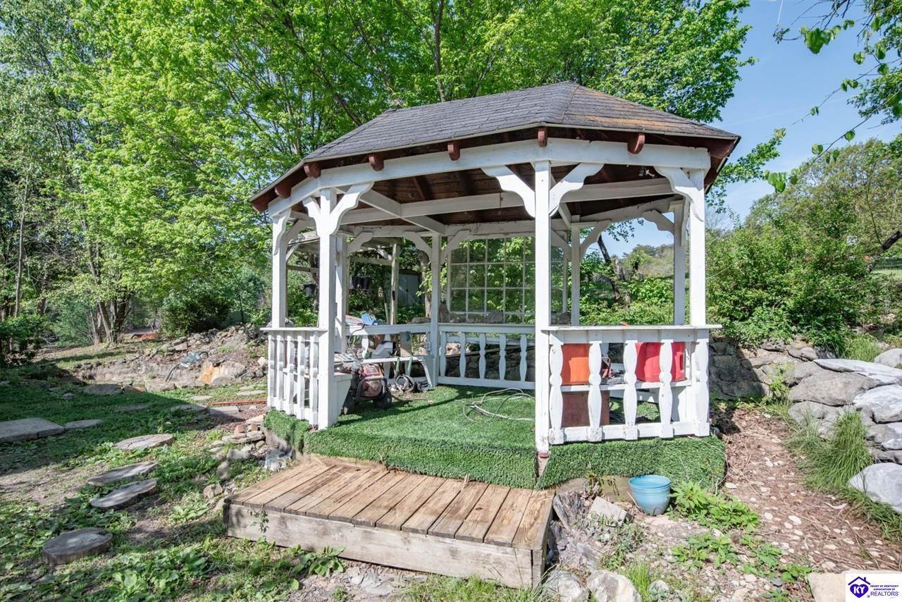 1543 Jim Clark Road, New Haven, KY 40051