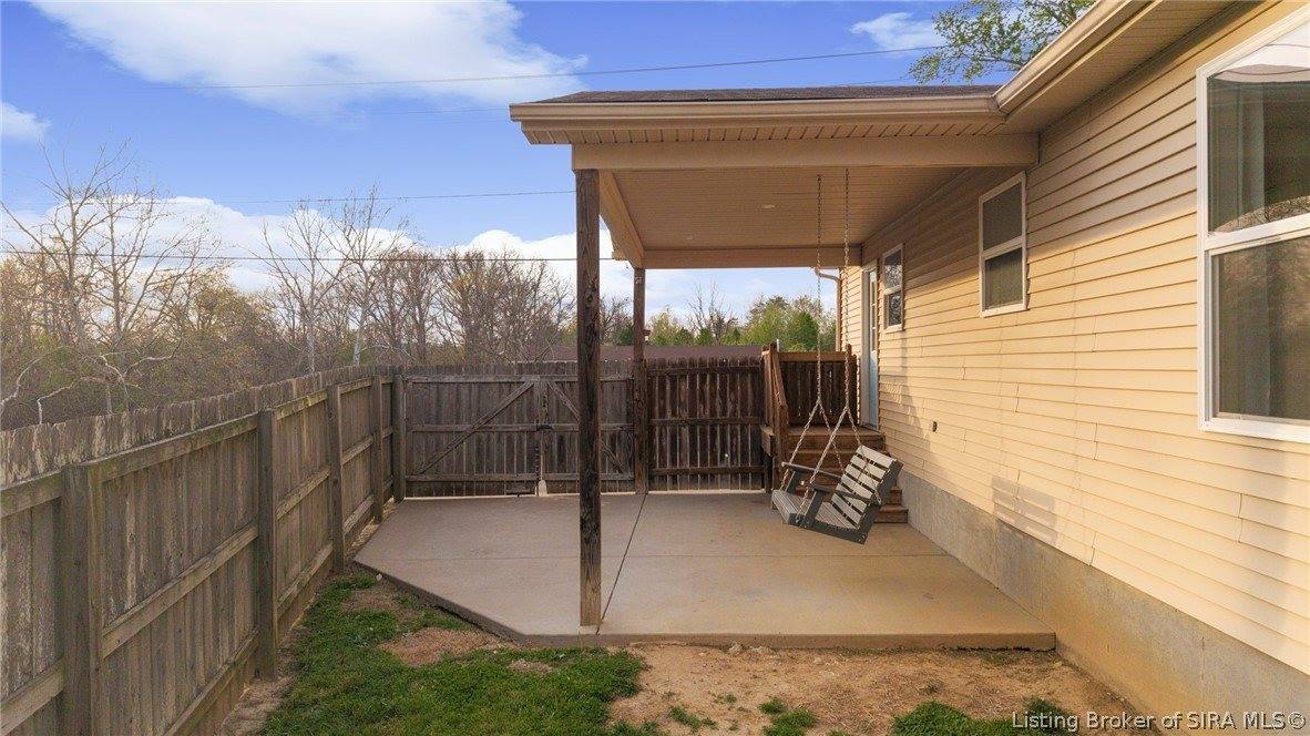 616 Castetter Road, Henryville, IN 47126