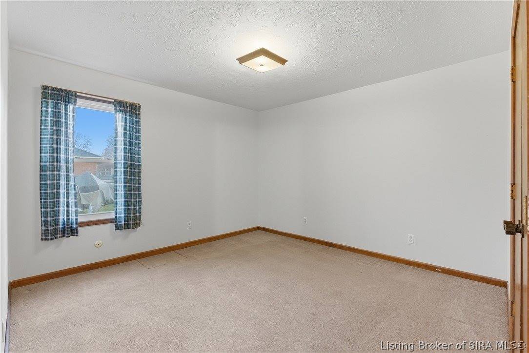 339 Bohart Lane, Charlestown, IN 47111