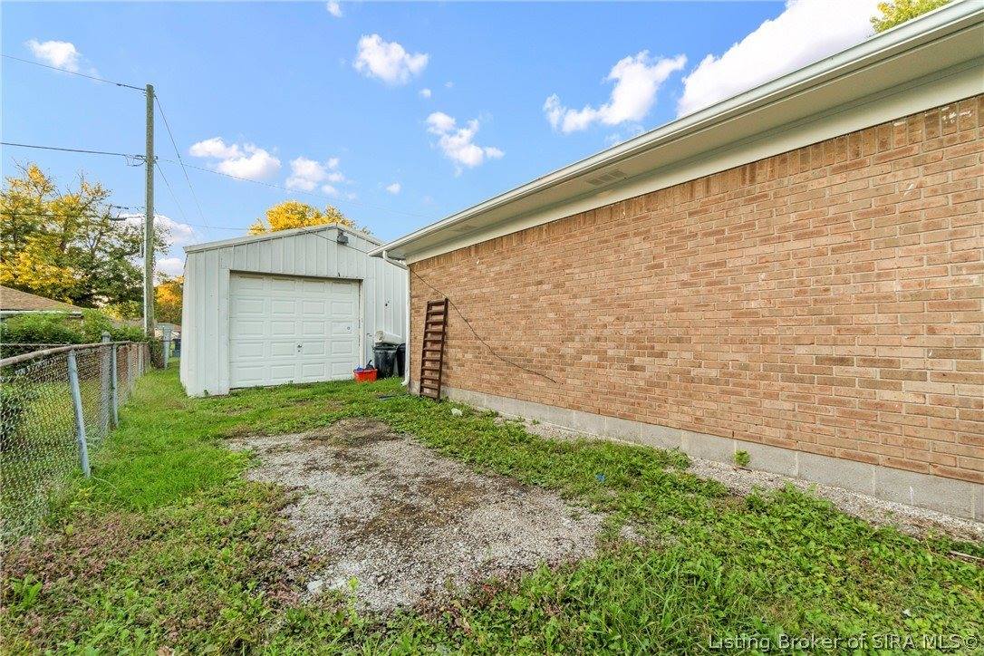 339 Bohart Lane, Charlestown, IN 47111