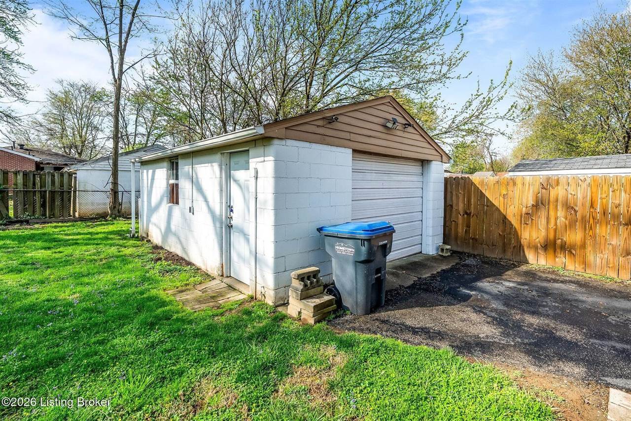 2512 Franklin Ave, Louisville, KY 40216