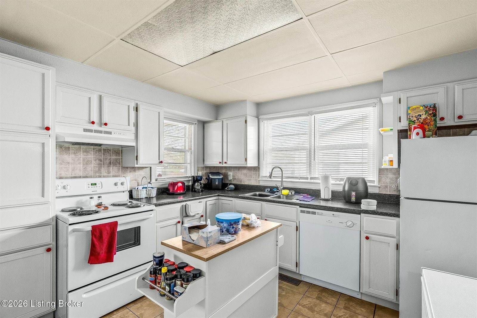 2512 Franklin Ave, Louisville, KY 40216