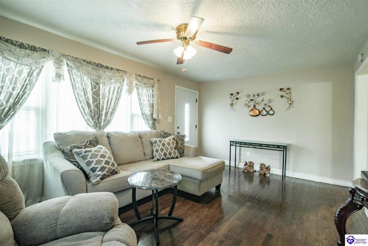 343 High Street, Vine Grove, KY 40175