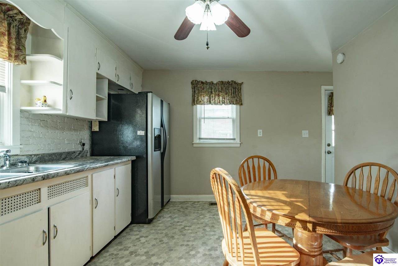 343 High Street, Vine Grove, KY 40175