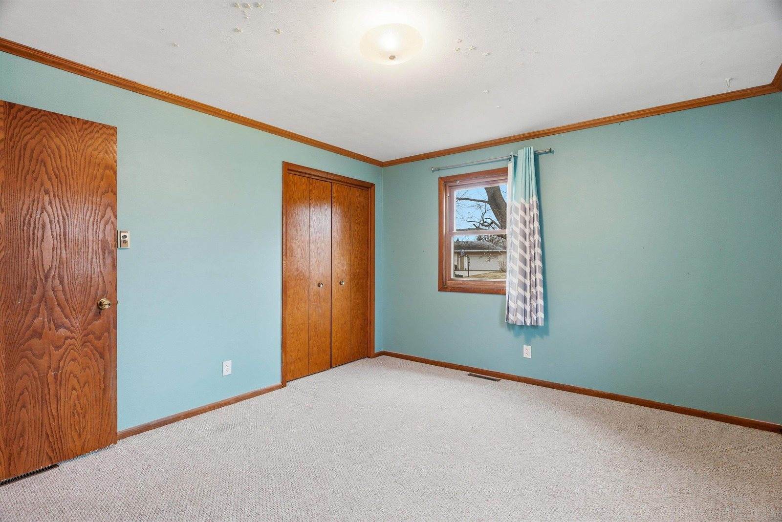 411 N Auburn Avenue, Marshfield, WI 54449