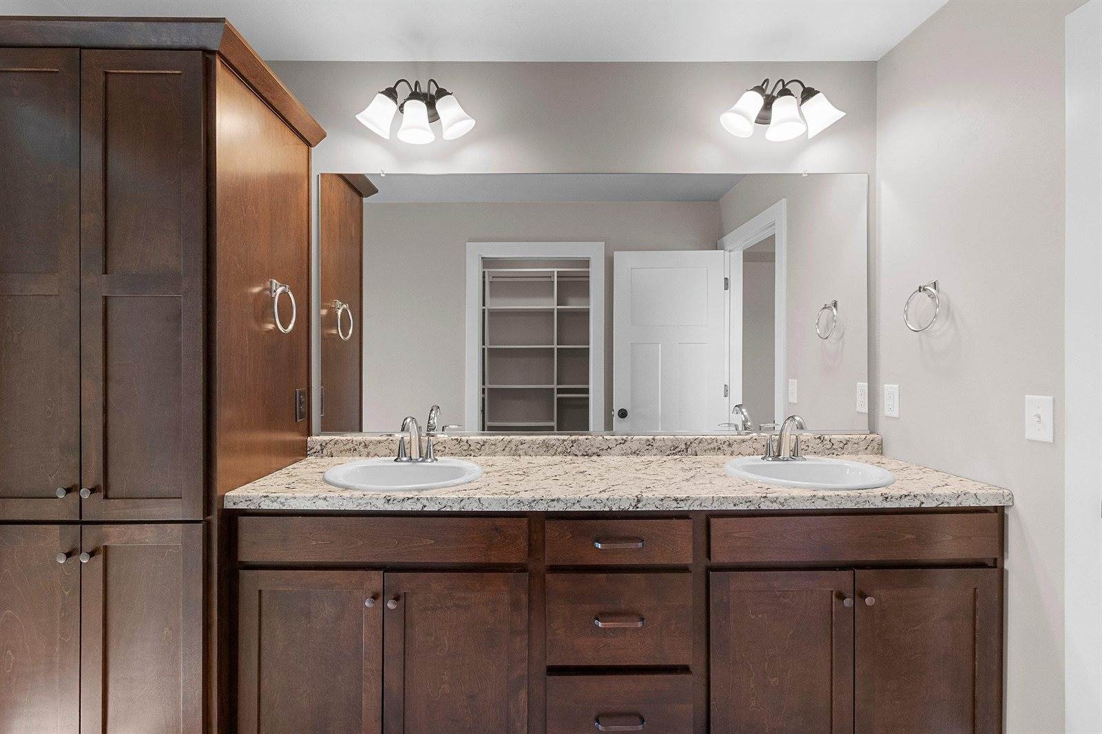 5485 North Amethyst Drive, Appleton, WI 54913