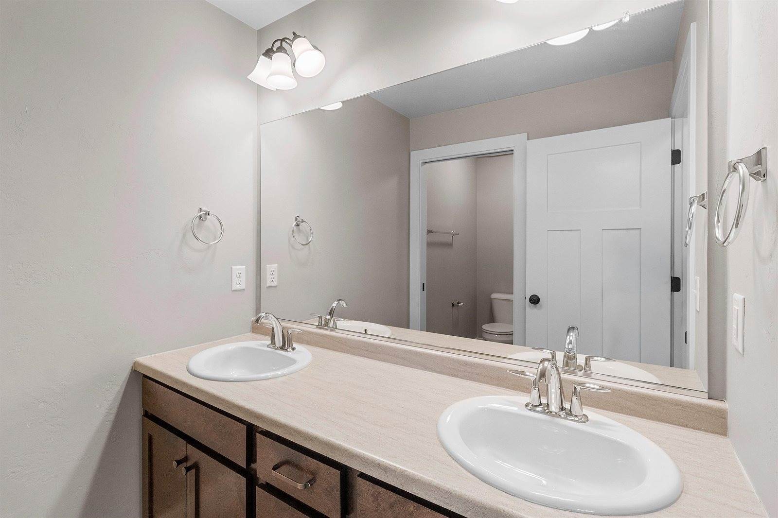 5485 North Amethyst Drive, Appleton, WI 54913