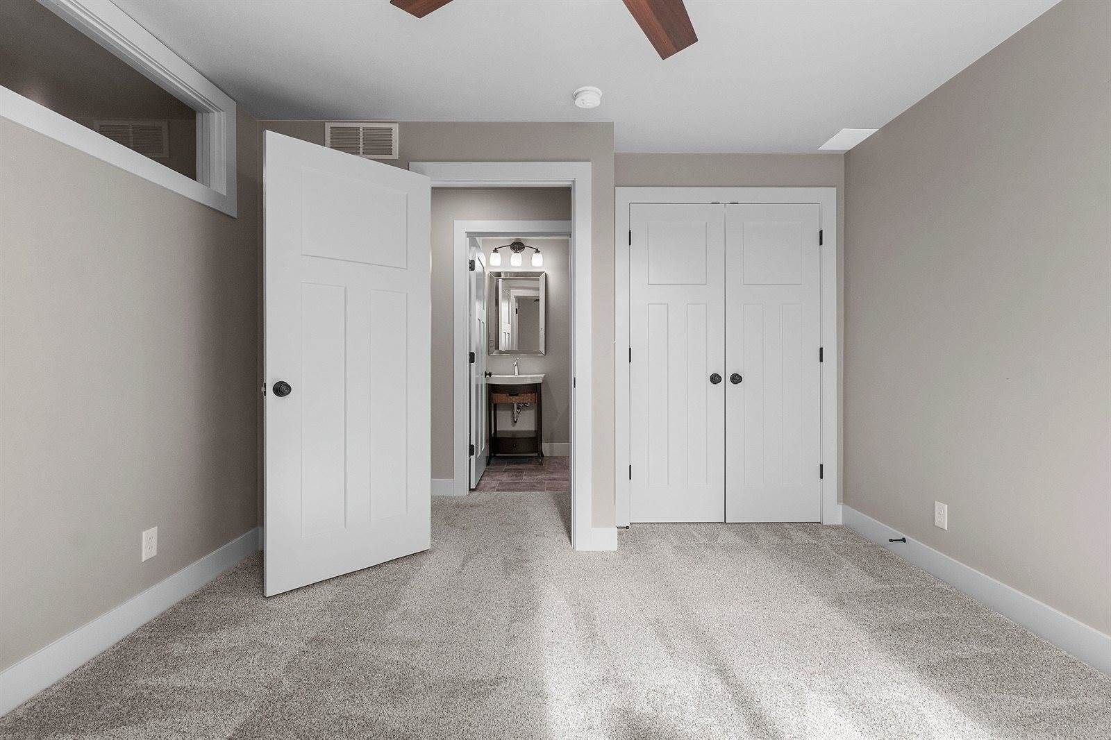 5485 North Amethyst Drive, Appleton, WI 54913