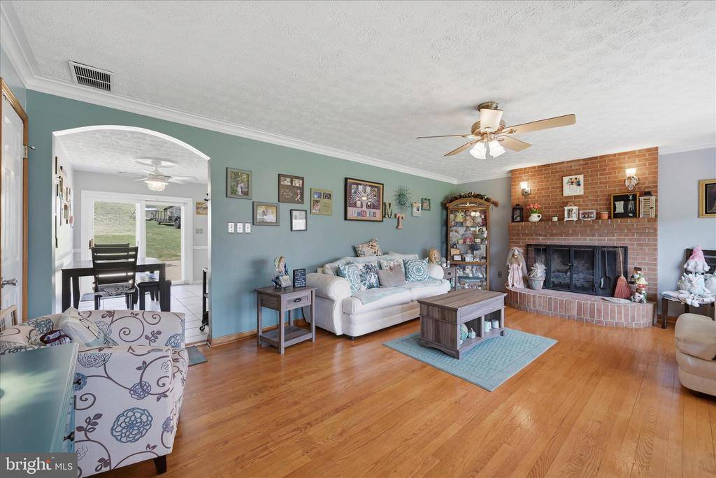 4001 Bentonville Road, Bentonville, VA 22610