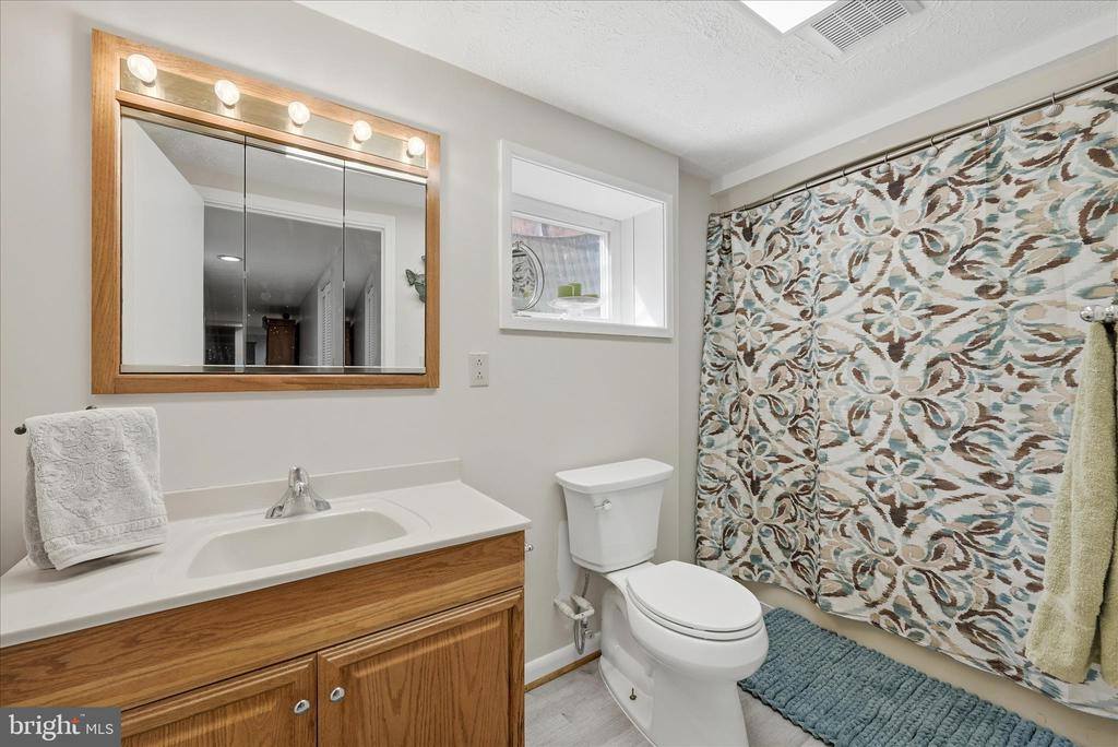 4001 Bentonville Road, Bentonville, VA 22610