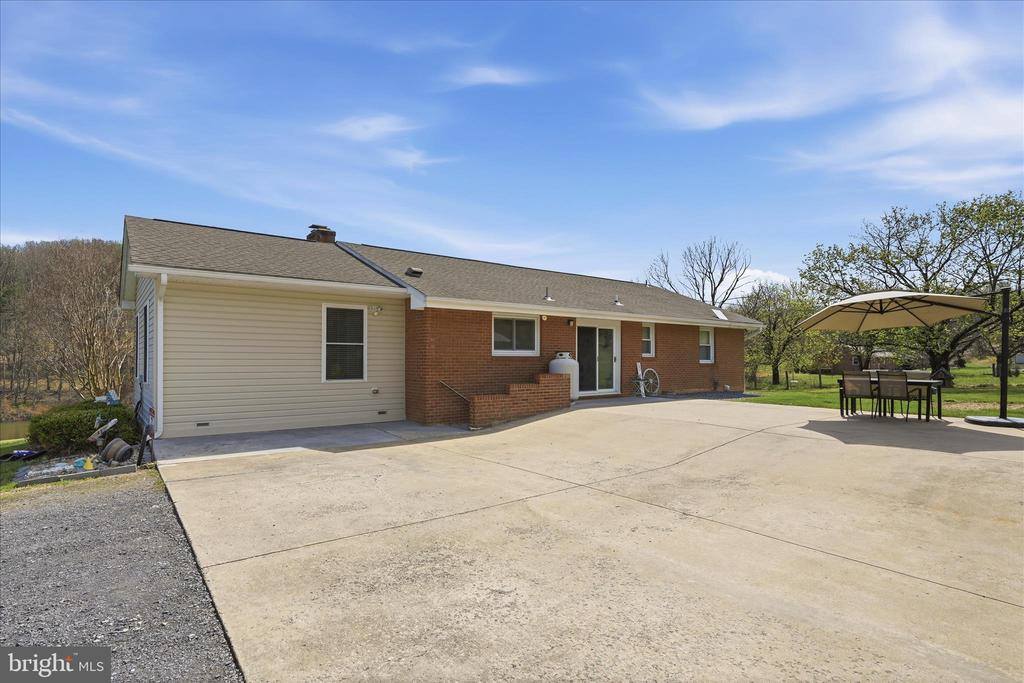 4001 Bentonville Road, Bentonville, VA 22610