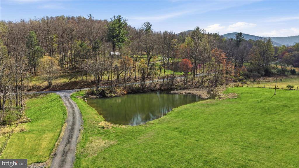4001 Bentonville Road, Bentonville, VA 22610