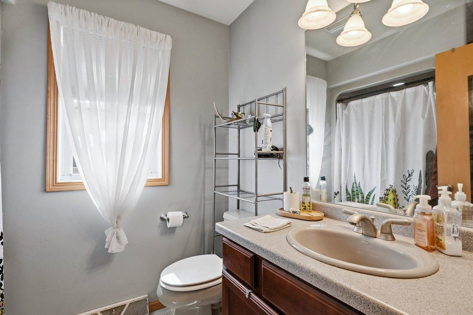 1709 N Hume Avenue, Marshfield, WI 54449