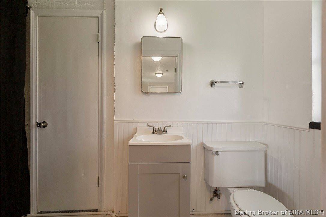 1242 Lindsey Street, Charlestown, IN 47111