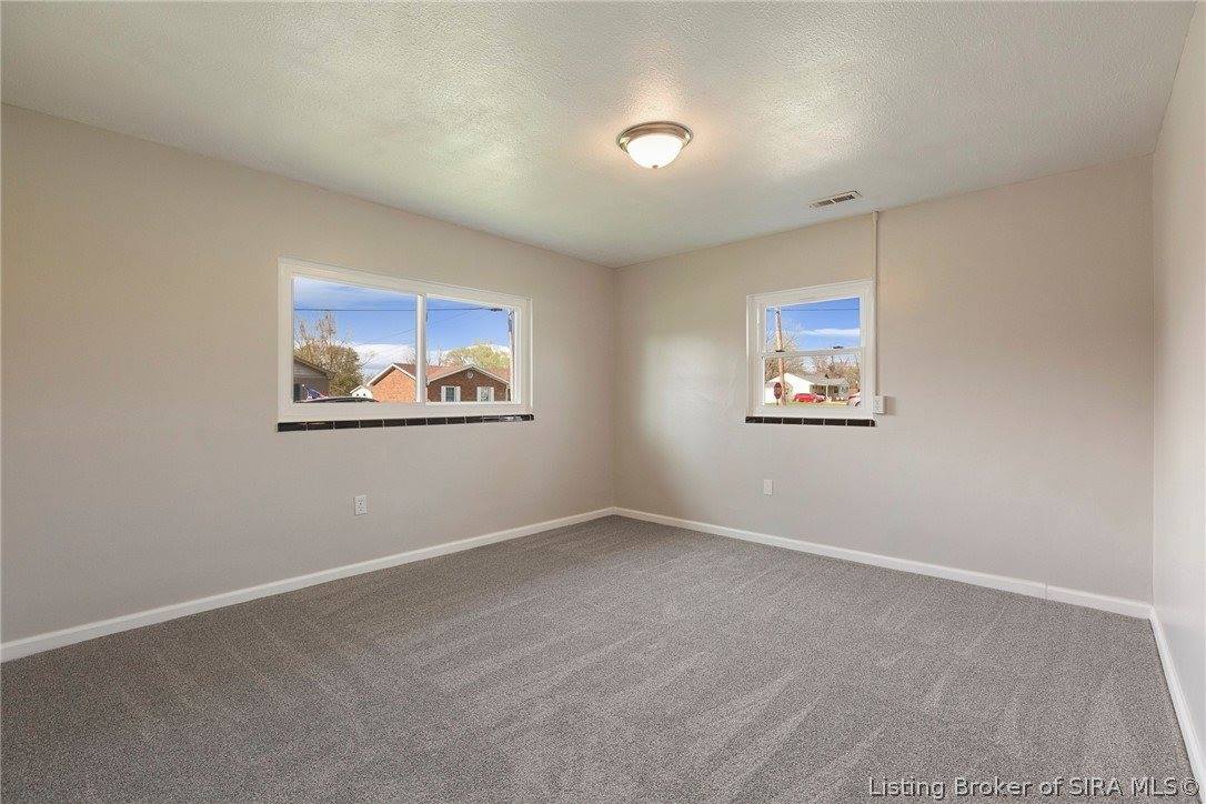 1242 Lindsey Street, Charlestown, IN 47111