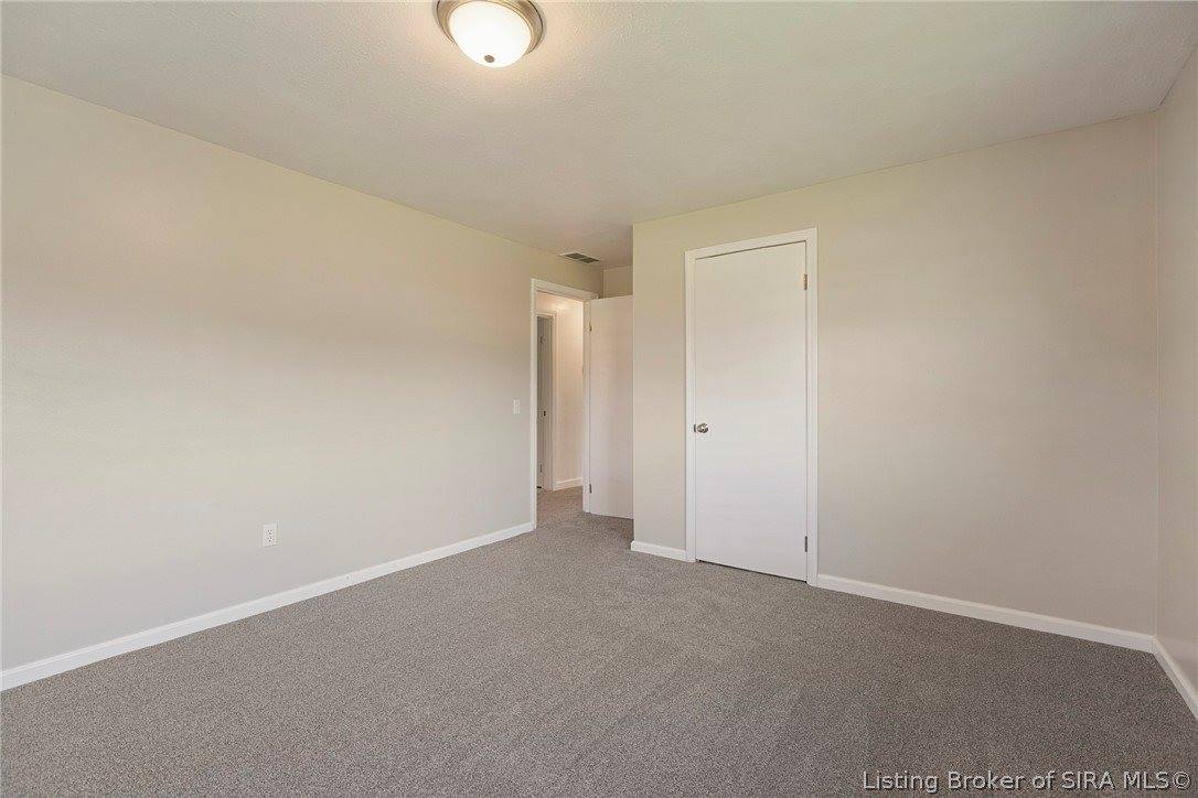 1242 Lindsey Street, Charlestown, IN 47111