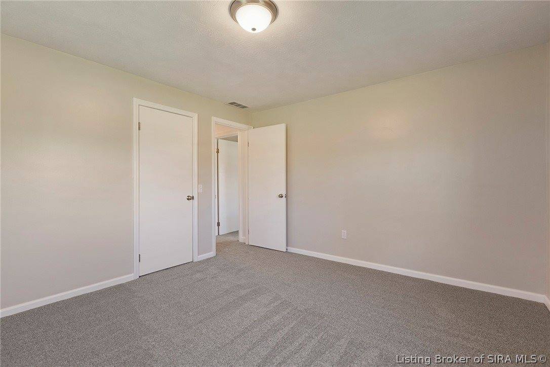 1242 Lindsey Street, Charlestown, IN 47111