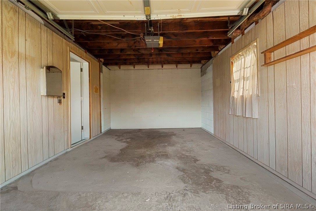 1242 Lindsey Street, Charlestown, IN 47111