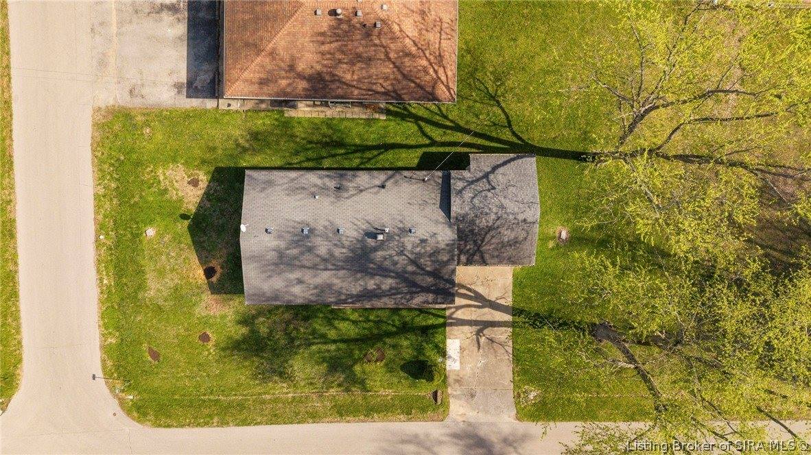 1242 Lindsey Street, Charlestown, IN 47111