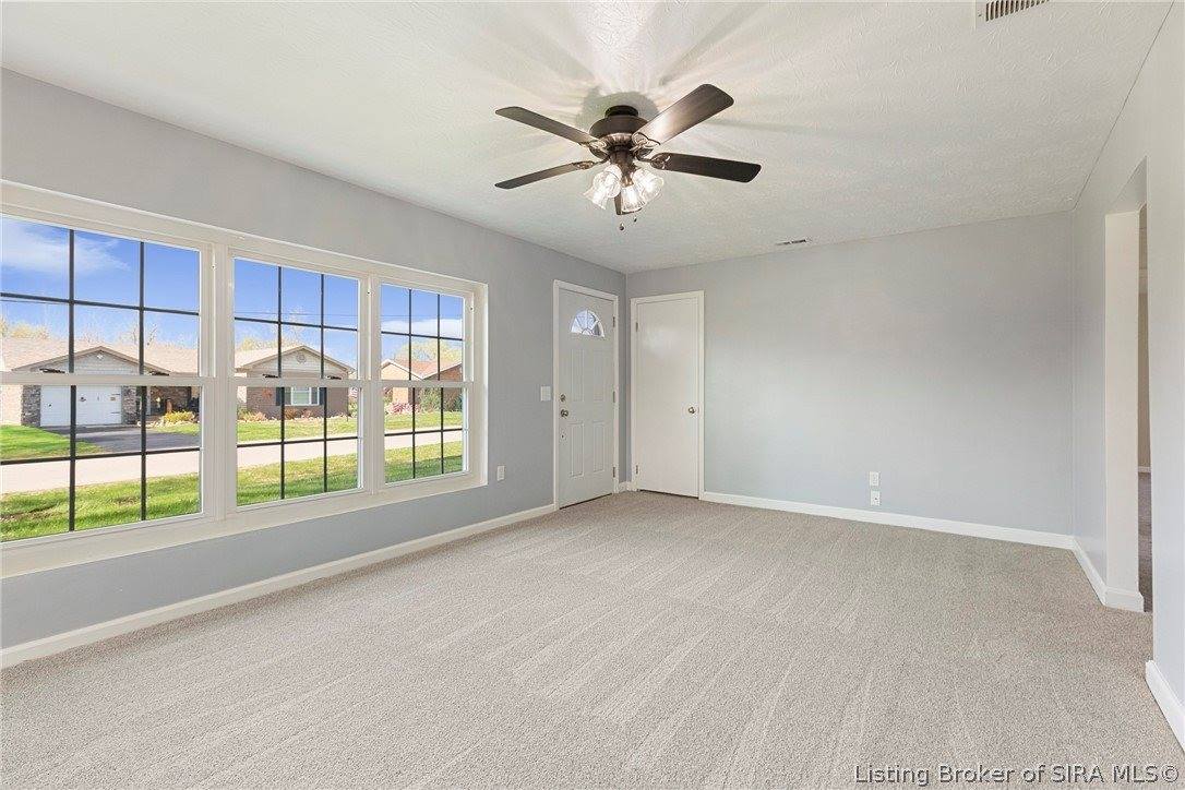 1242 Lindsey Street, Charlestown, IN 47111