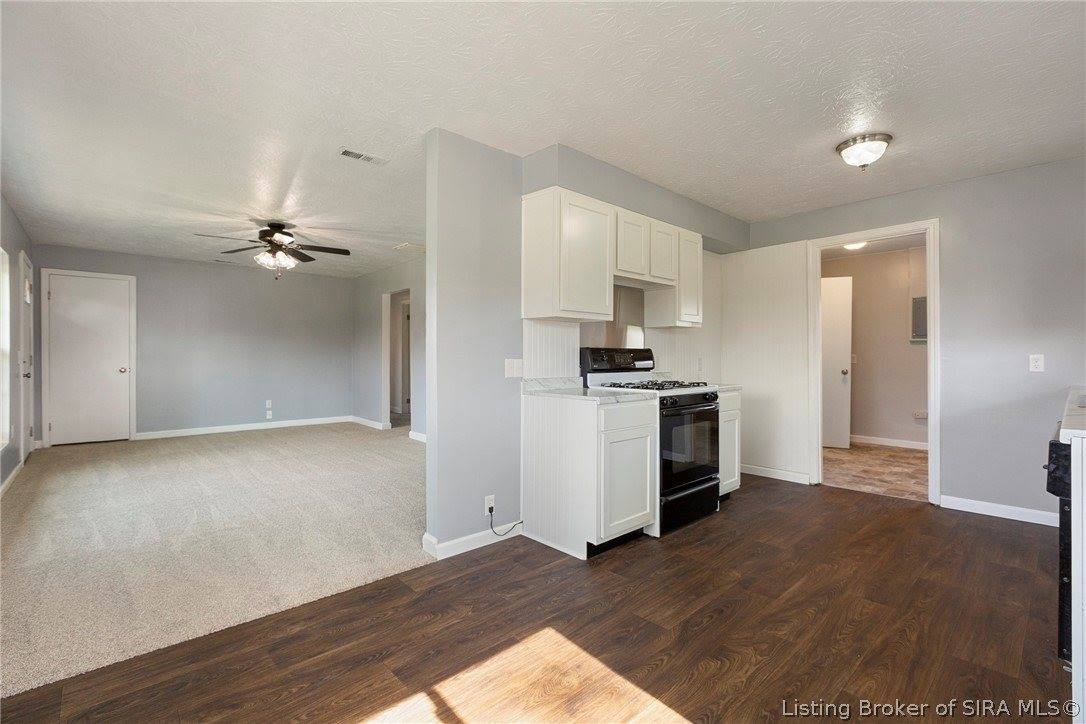 1242 Lindsey Street, Charlestown, IN 47111