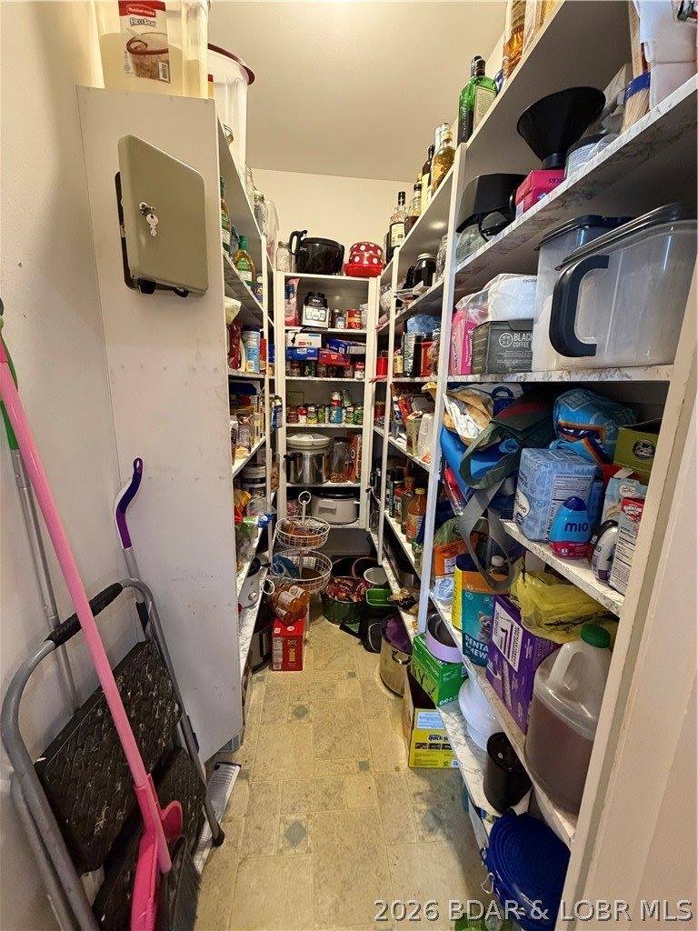 184 State Park Road, Brumley, MO 65017