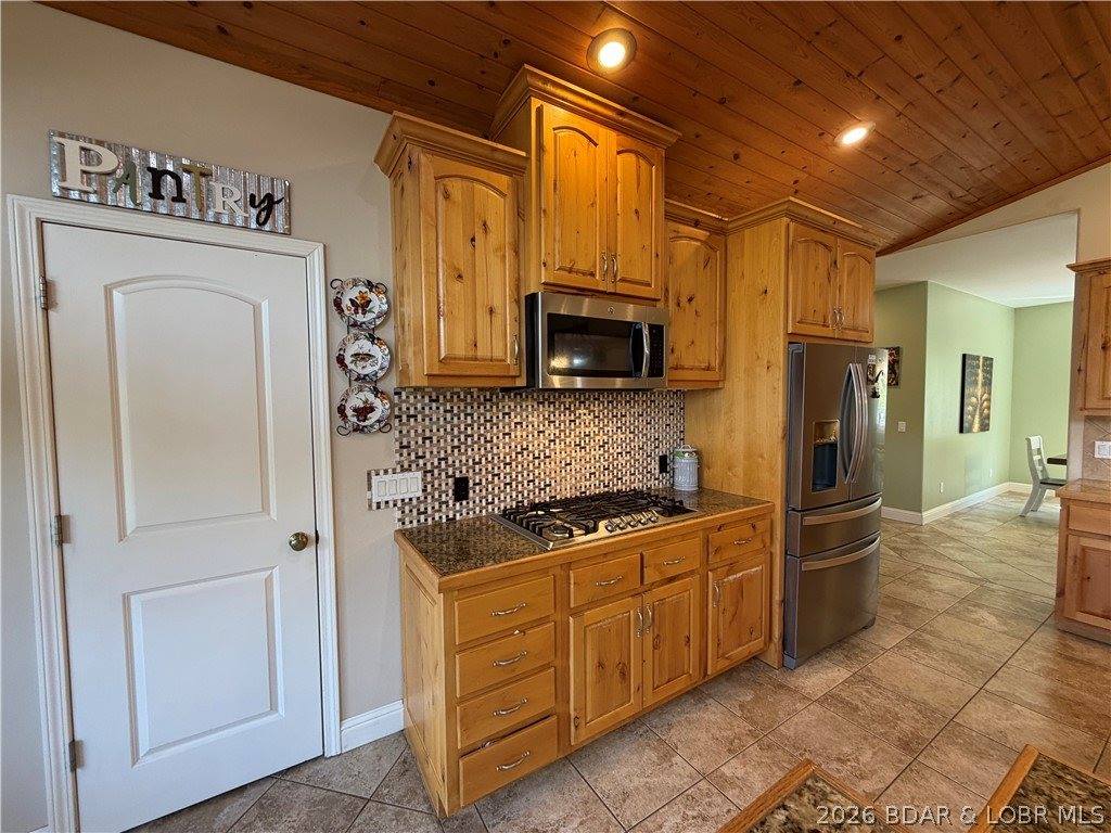 184 State Park Road, Brumley, MO 65017