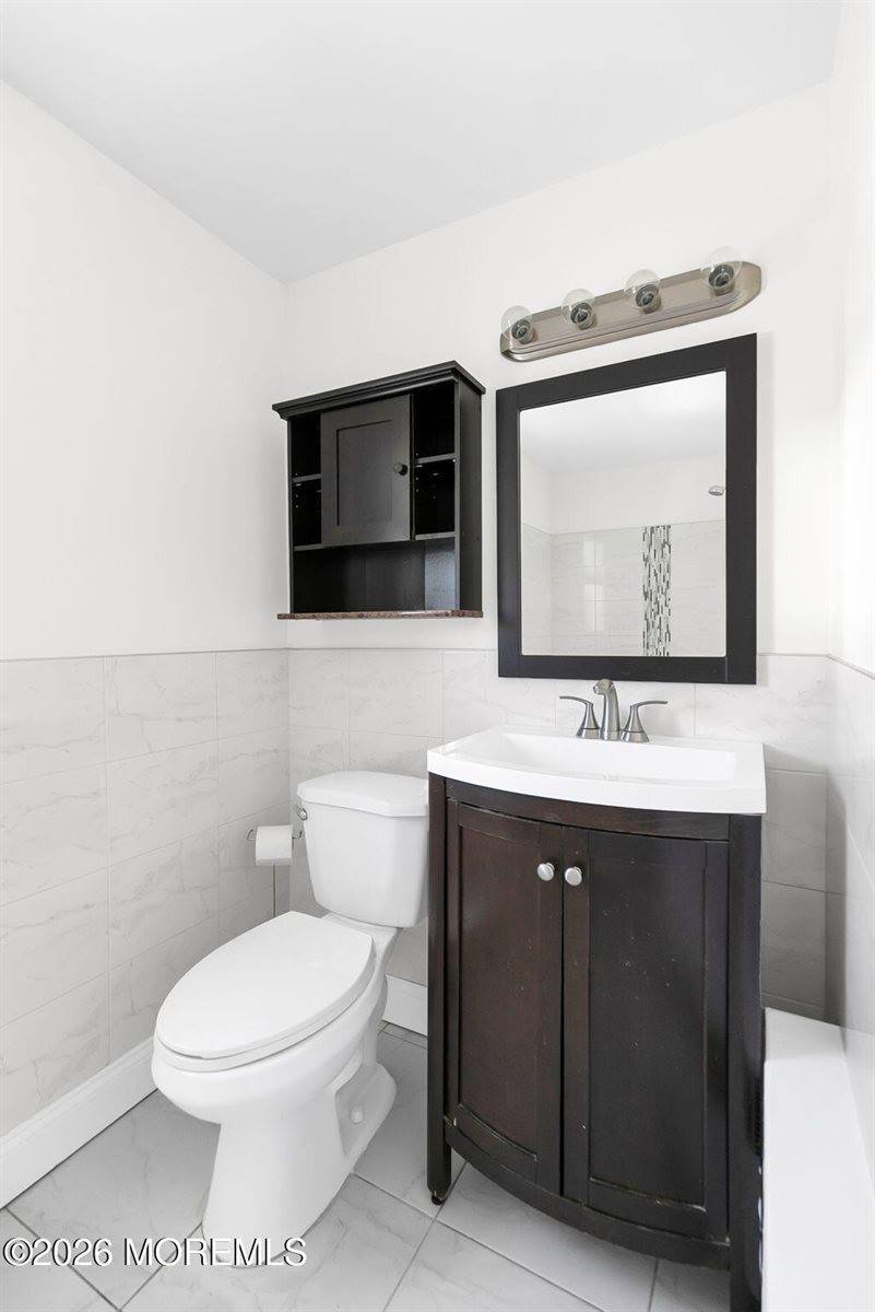 119 Manor Drive, Red Bank, NJ 07701