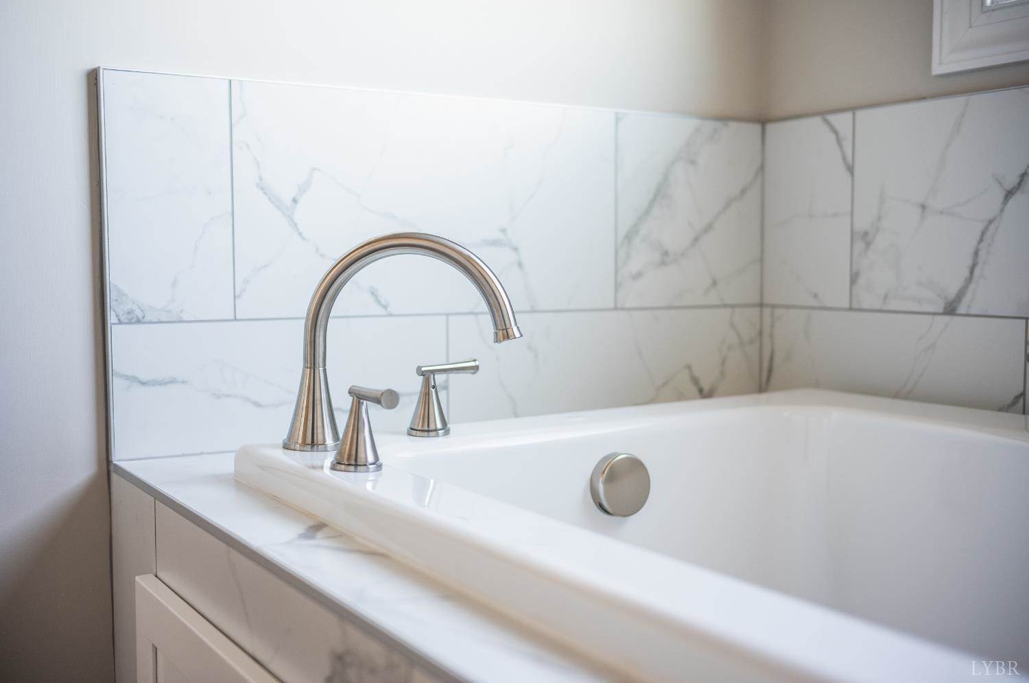 10402 Leesville Road, Lynch Station, VA 24571