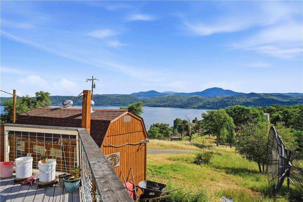 2950 Mira Vista Lane, Clearlake, CA 95422