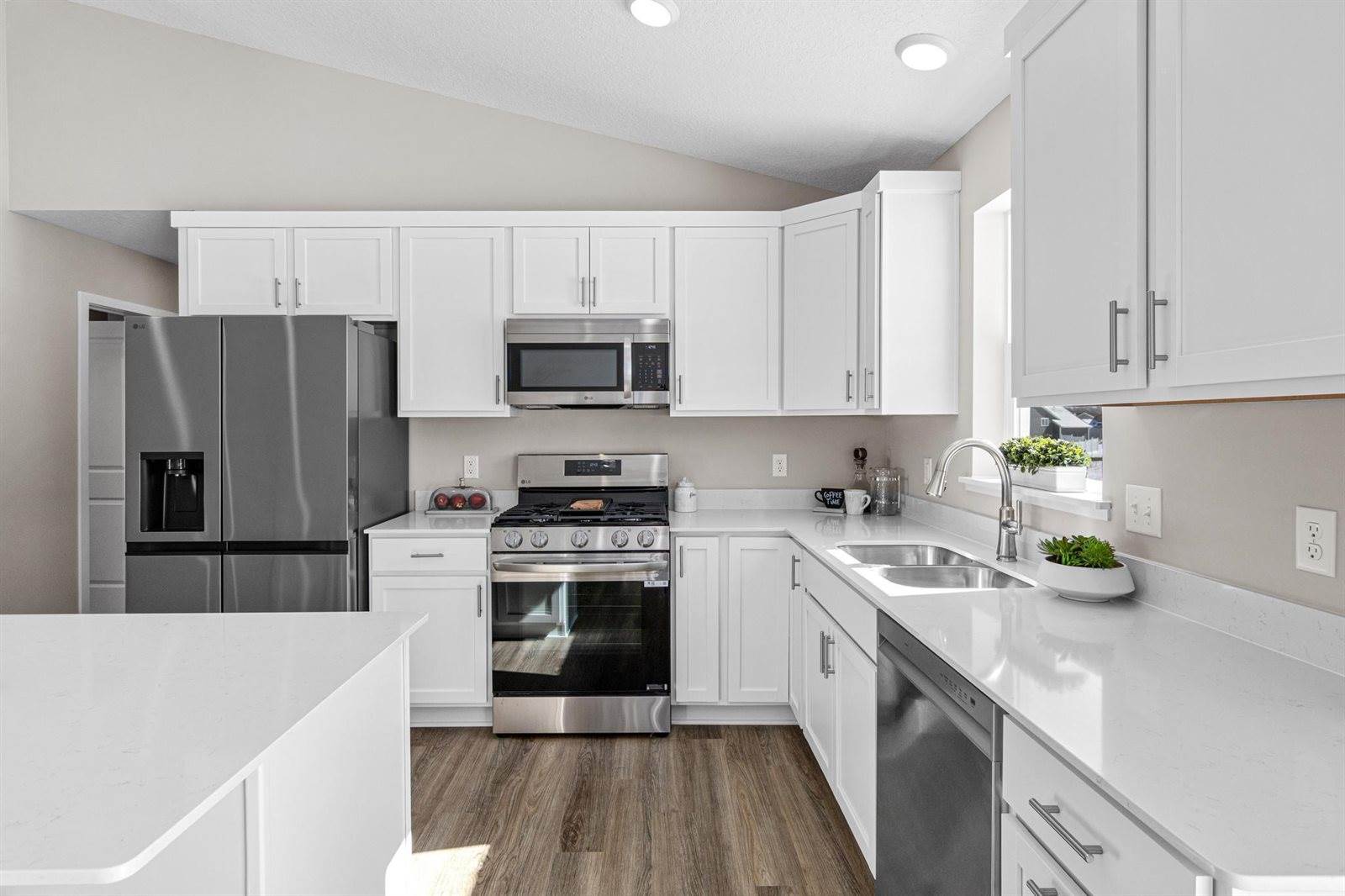 37726 Greenway Avenue, North Branch, MN 55056