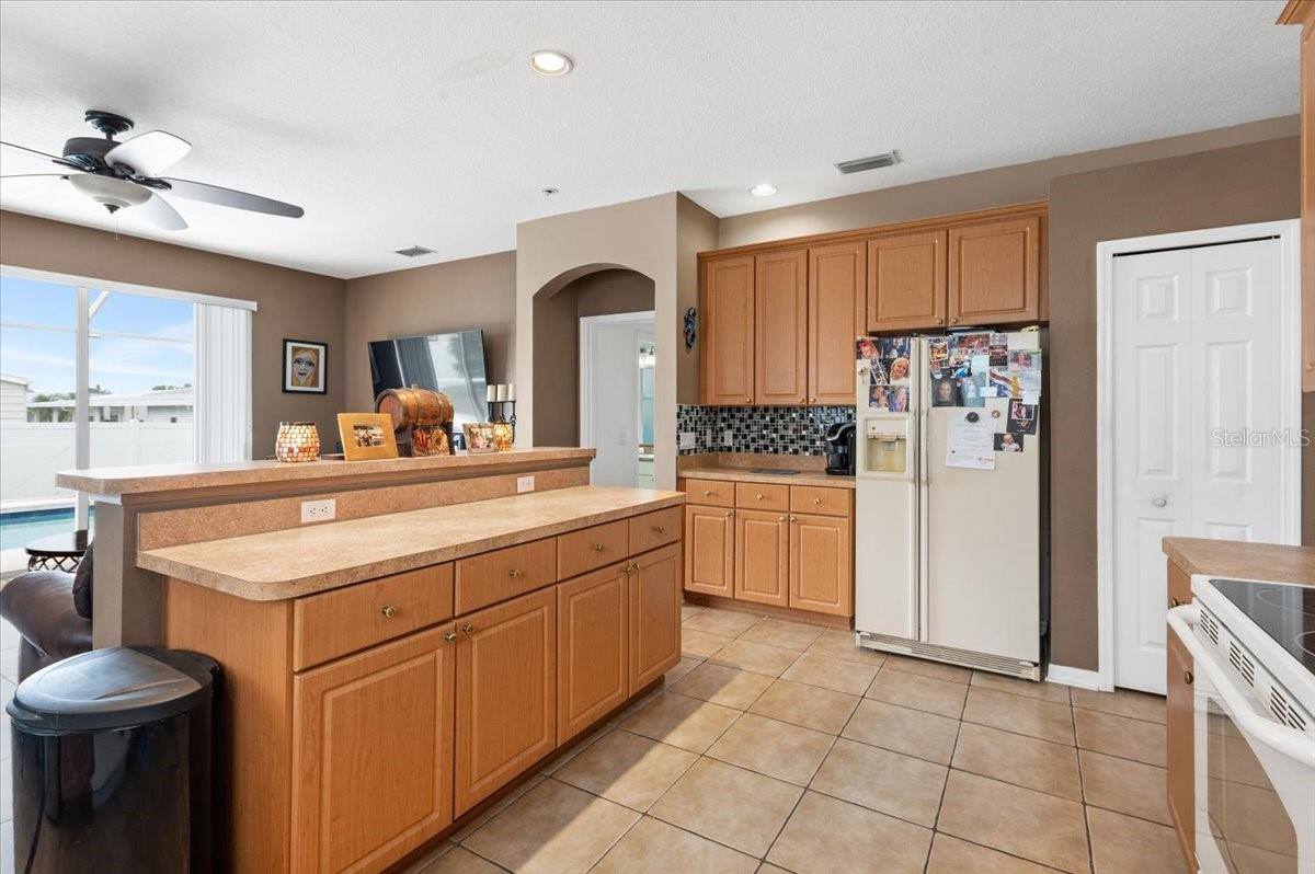 5742 48th Street Circle East, Bradenton, FL 34203