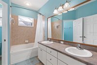 5742 48th Street Circle East, Bradenton, FL 34203