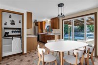 16 Shaggbark Drive, Southwick, MA 01077