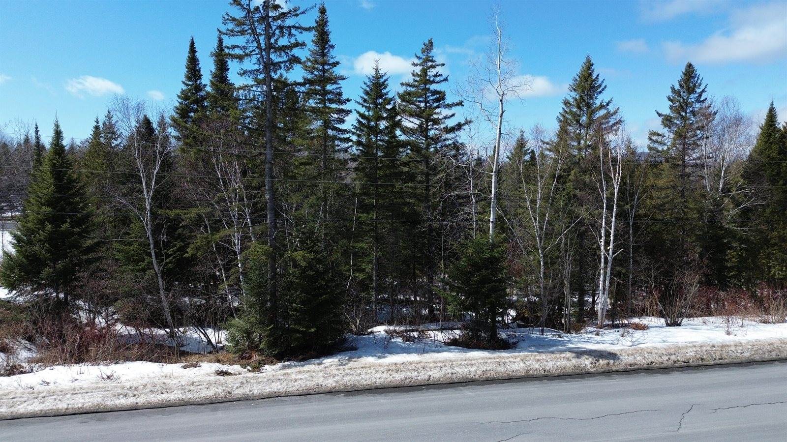 M9 L75D 21st Avenue, Madawaska, ME 04756