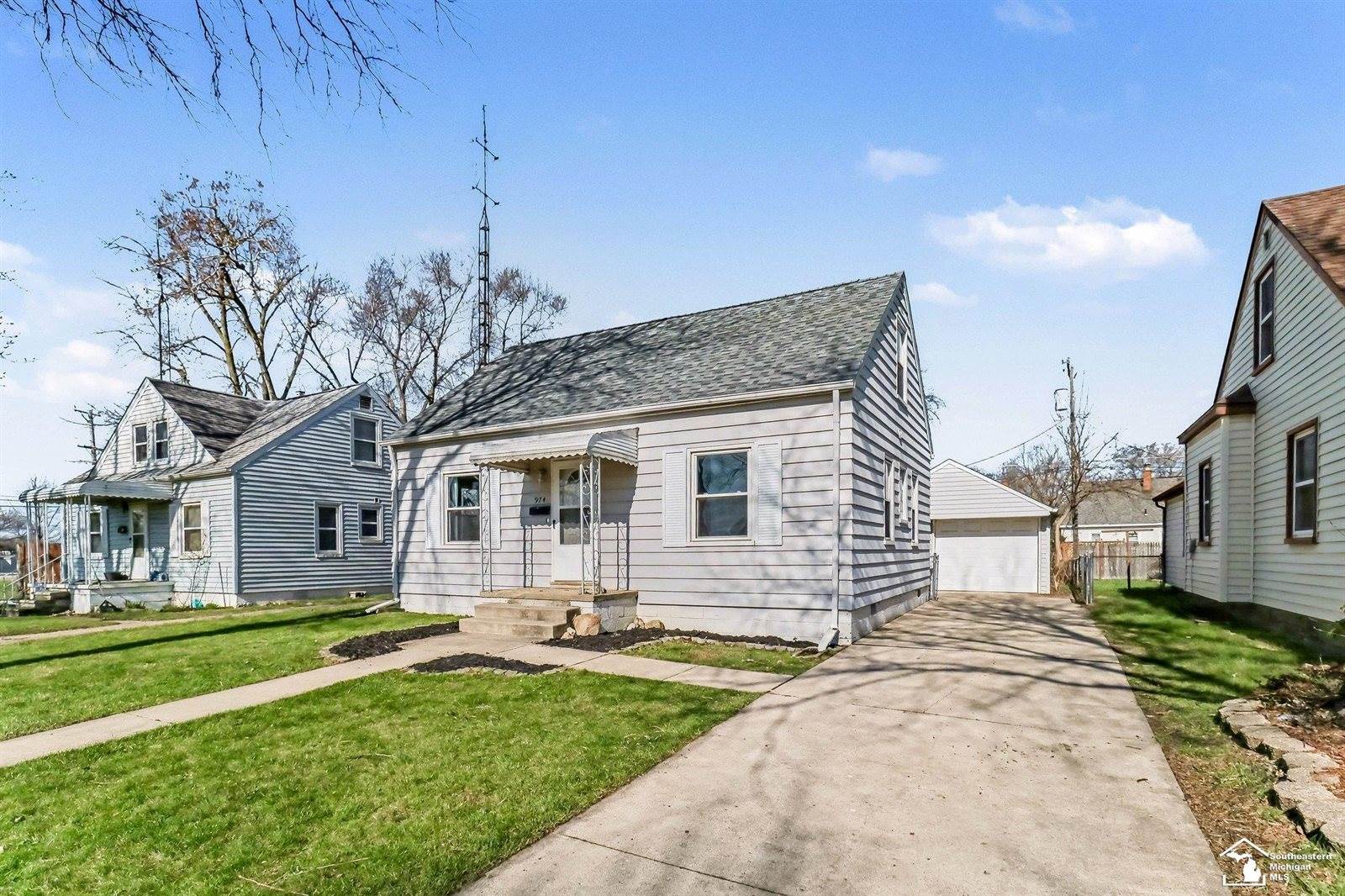 974 Woodville Avenue, Monroe, MI 48161