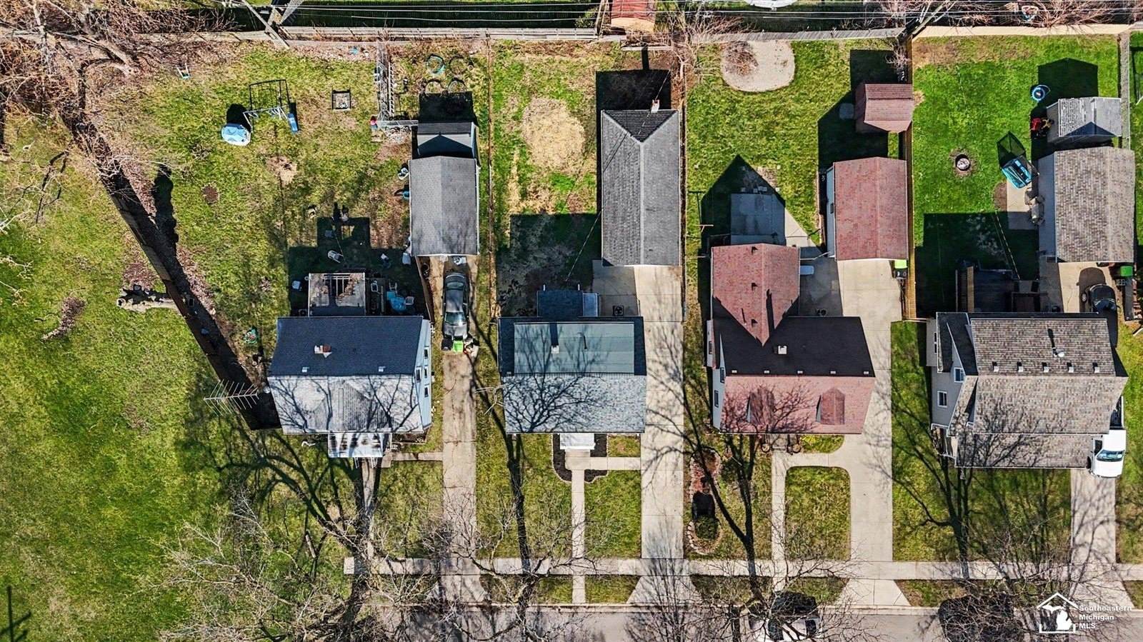 974 Woodville Avenue, Monroe, MI 48161