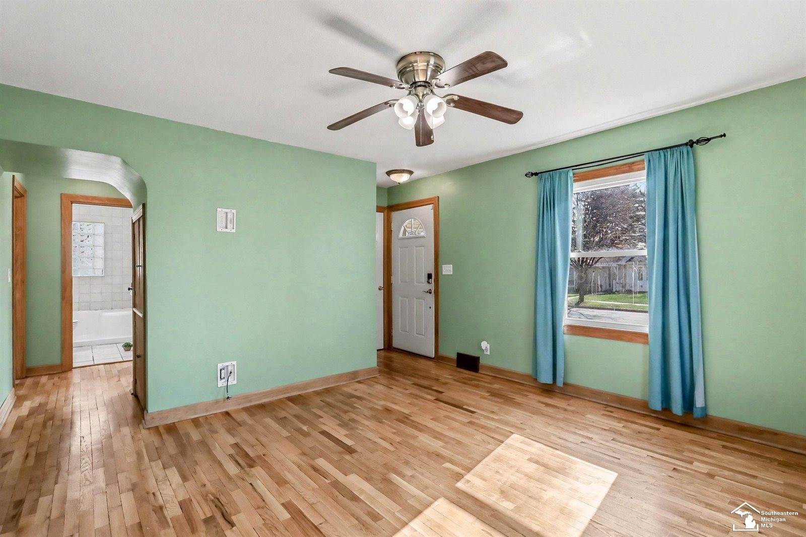 974 Woodville Avenue, Monroe, MI 48161