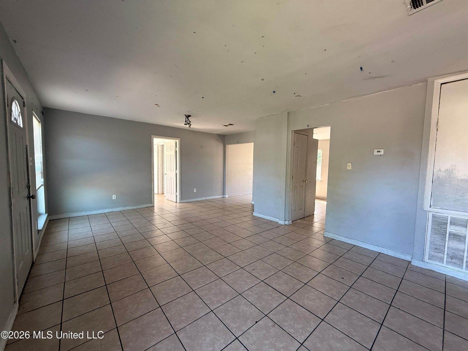 82 Holly Circle, Gulfport, MS 39501