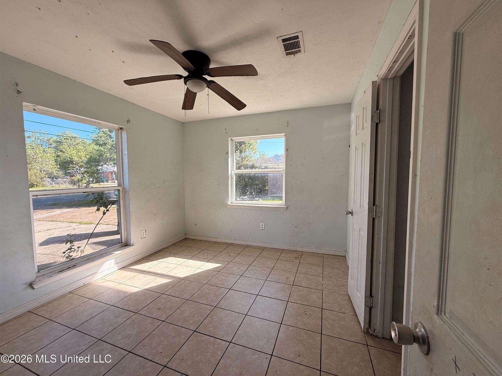 82 Holly Circle, Gulfport, MS 39501