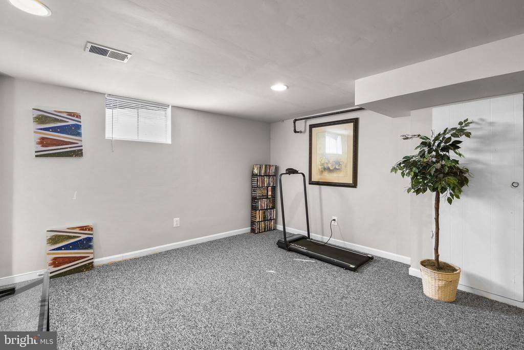 13304 Chalfont Avenue, Fort Washington, MD 20744