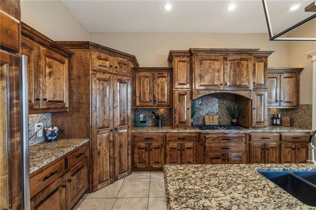 4900 SW Marguerite Street, Blue Springs, MO 64015