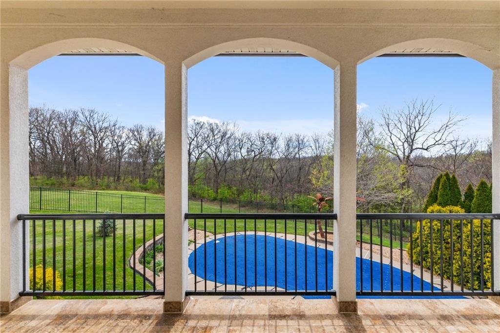 4900 SW Marguerite Street, Blue Springs, MO 64015