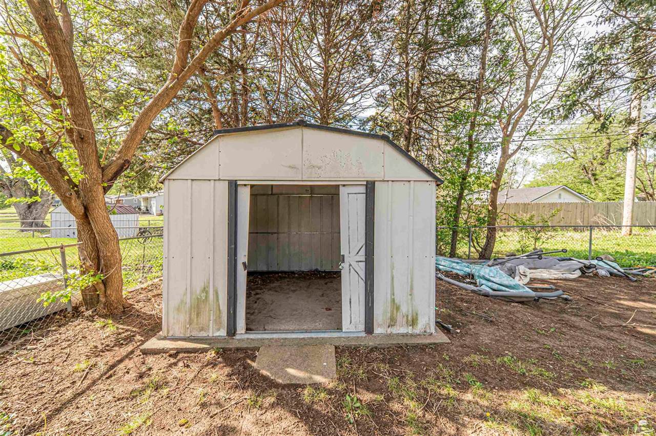 1421 West 14th, Junction City, KS 66441