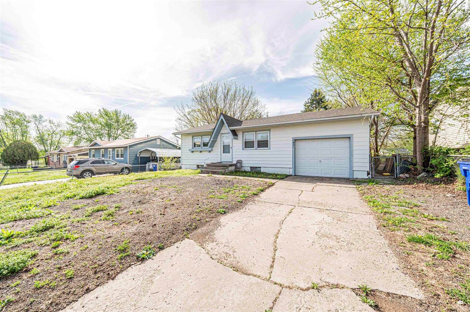 1421 West 14th, Junction City, KS 66441