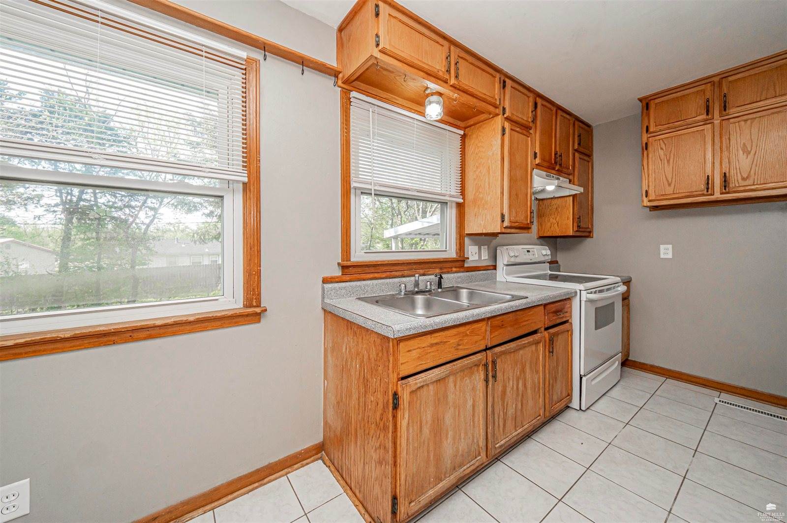 1421 West 14th, Junction City, KS 66441