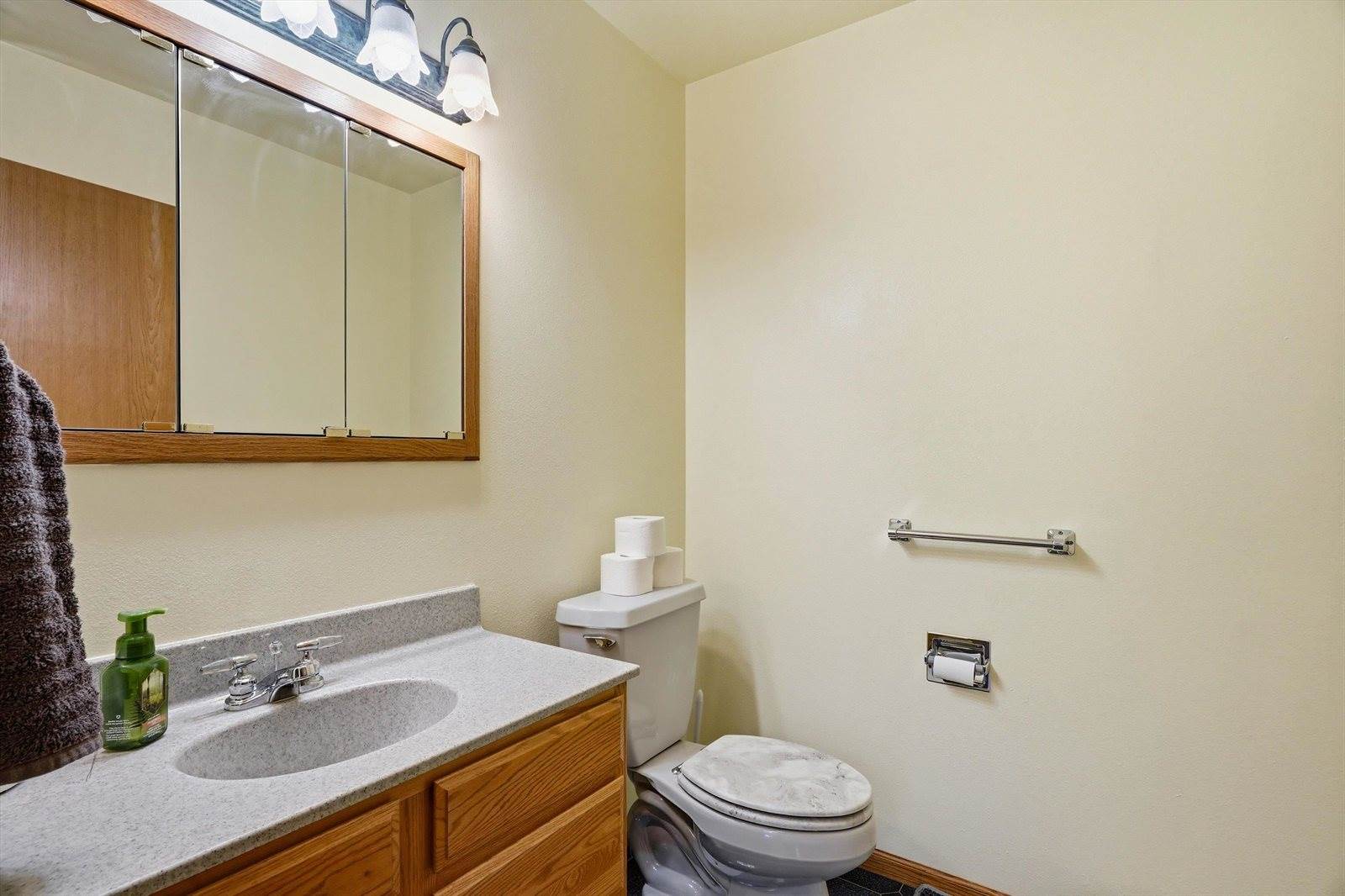 11712 Eisenhower Drive, Chili, WI 54420
